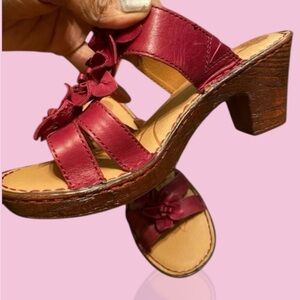 leather red flowed sandals size 7